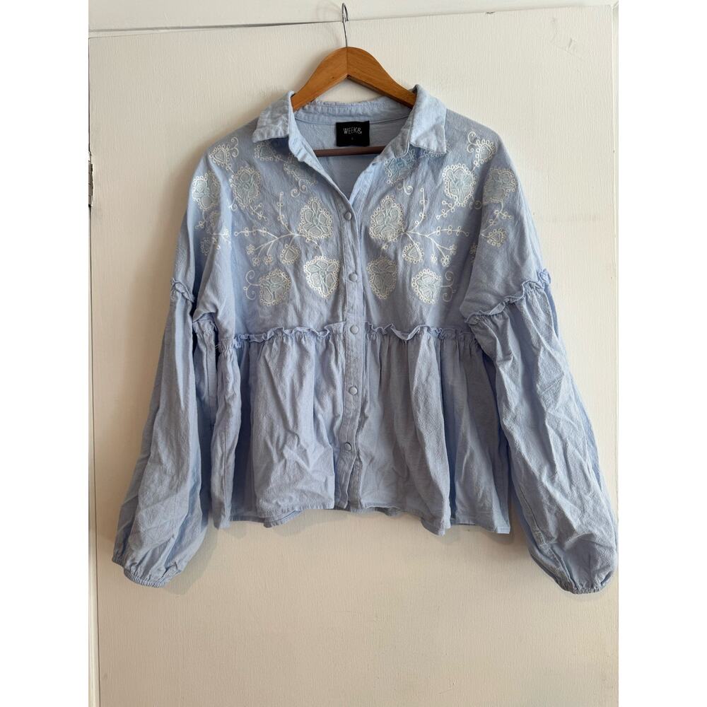 Week& Baby doll Shirt button down white floral embroidery chambray cotton L